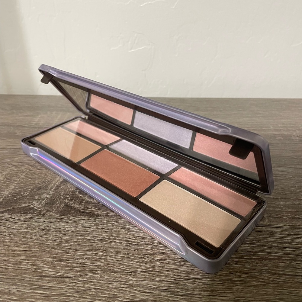 Illuminating Palette - Ccolor Cosmetics Strobe